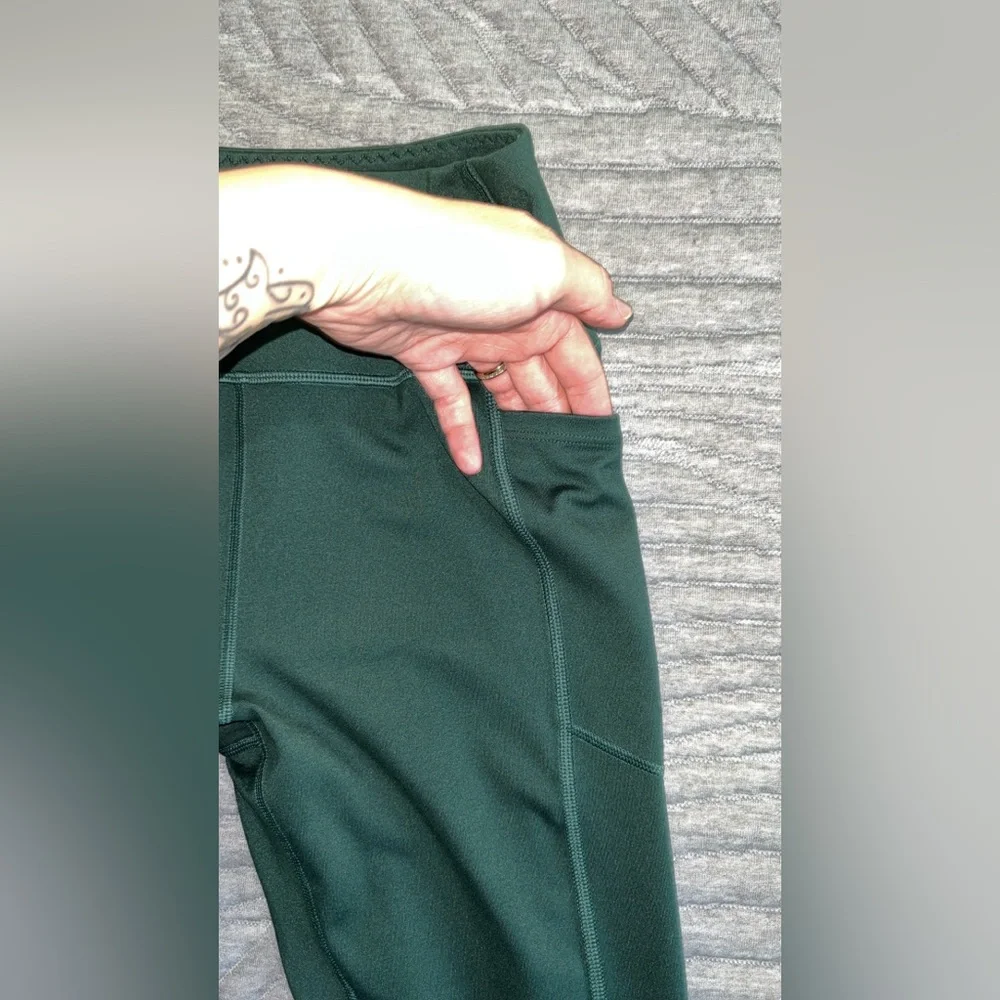 Victoria’s Secret 7/8 leggings-Size 10 - Picture 5 of 6